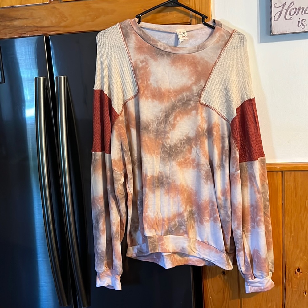 Multi colored long sleeve top
